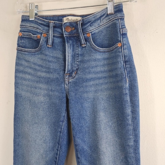 Madewell Curvy Perfect Vintage Jeans - Picture 3 of 7